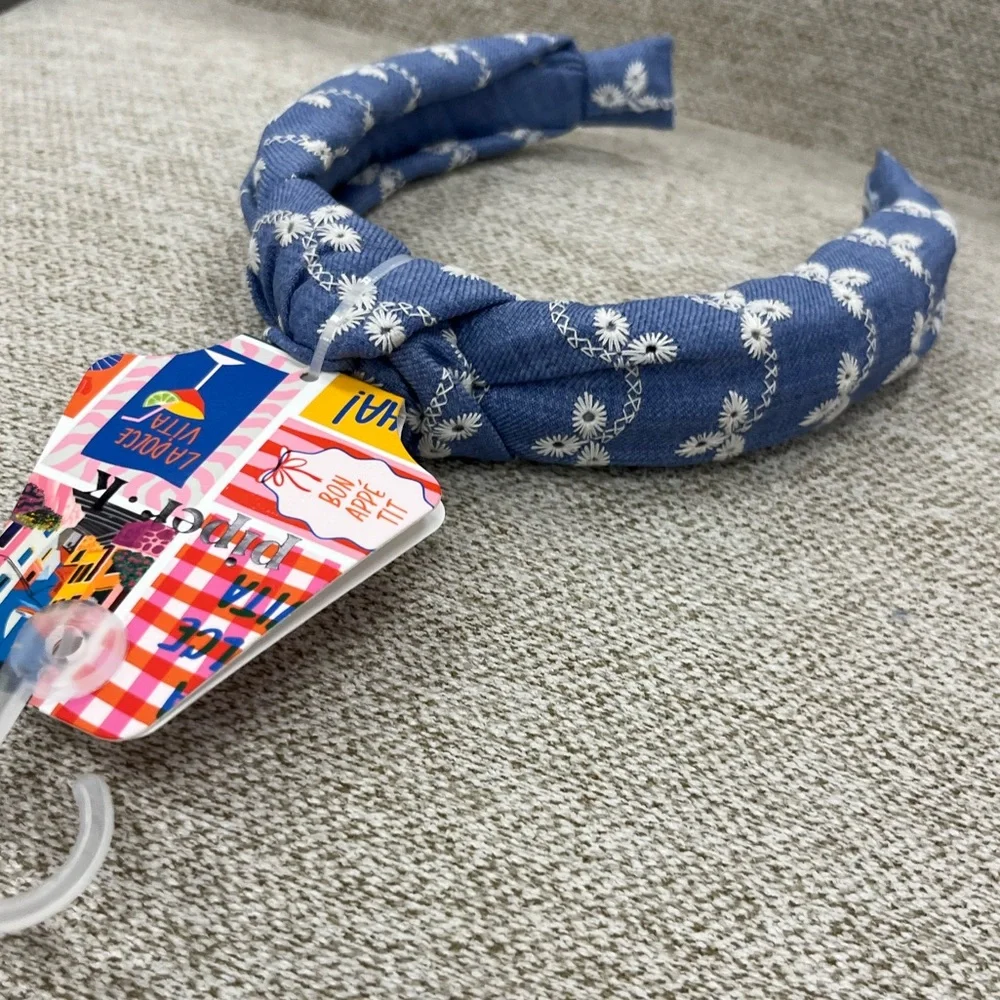 NWT ⚜️💙⚜️ Piper K Gorgeous Blue Floral Denim Embroided  Headband - Picture 11 of 12